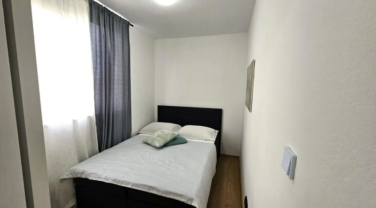 Apartment With Garden In Barbariga